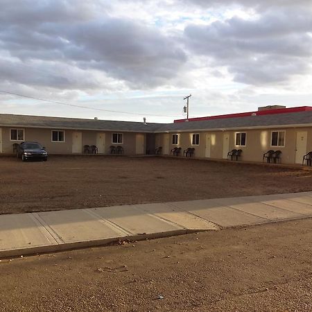 King'S Hotel & Motel By Elevate Rooms Shaunavon Exterior foto