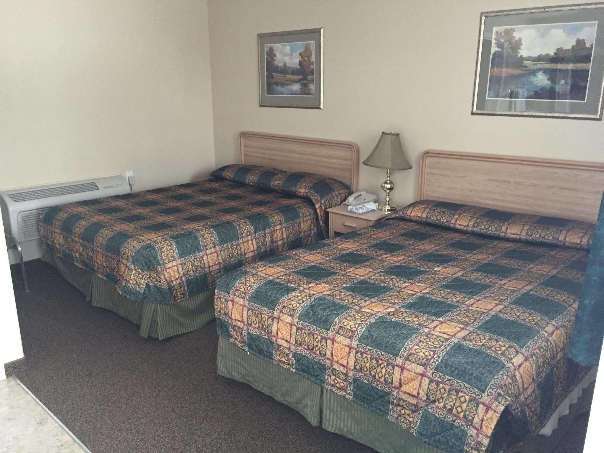 King'S Hotel & Motel By Elevate Rooms Shaunavon Exterior foto